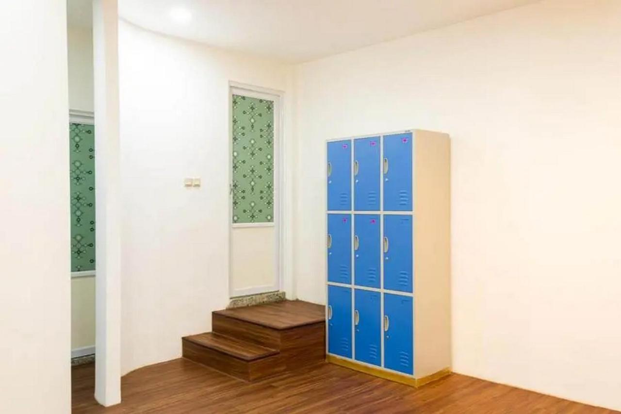 Reddoorz Hostel Near Taman Puring Jakarta Extérieur photo